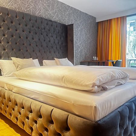 Hotel Unterfeldhaus 에어크라트 외부 사진