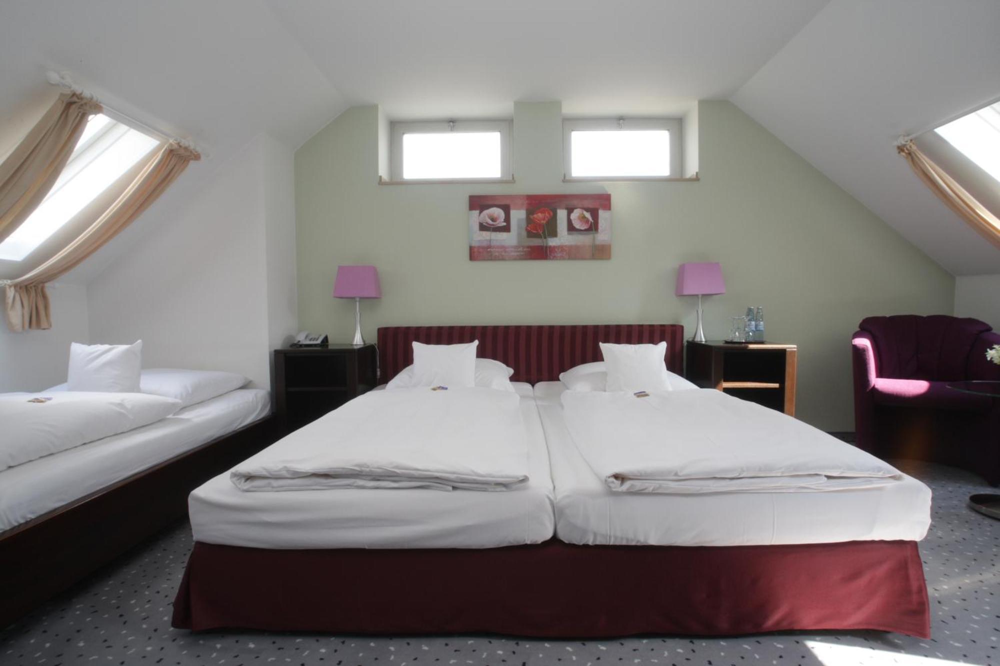 Hotel Unterfeldhaus 에어크라트 외부 사진