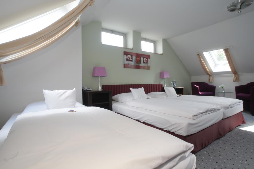 Hotel Unterfeldhaus 에어크라트 외부 사진